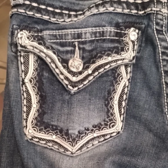 Miss Me Women's Blue Jeans - Picture 3 of 8